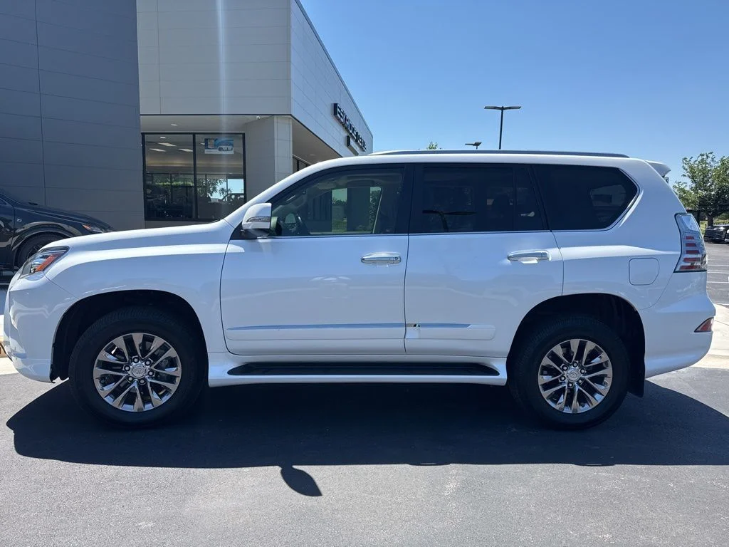 2016 Lexus GX 460 460 Luxury's photo