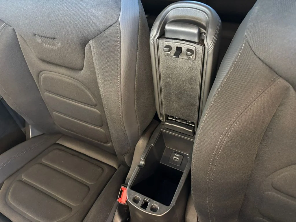 Used 2017 Yellow Jeep Latitude image 19