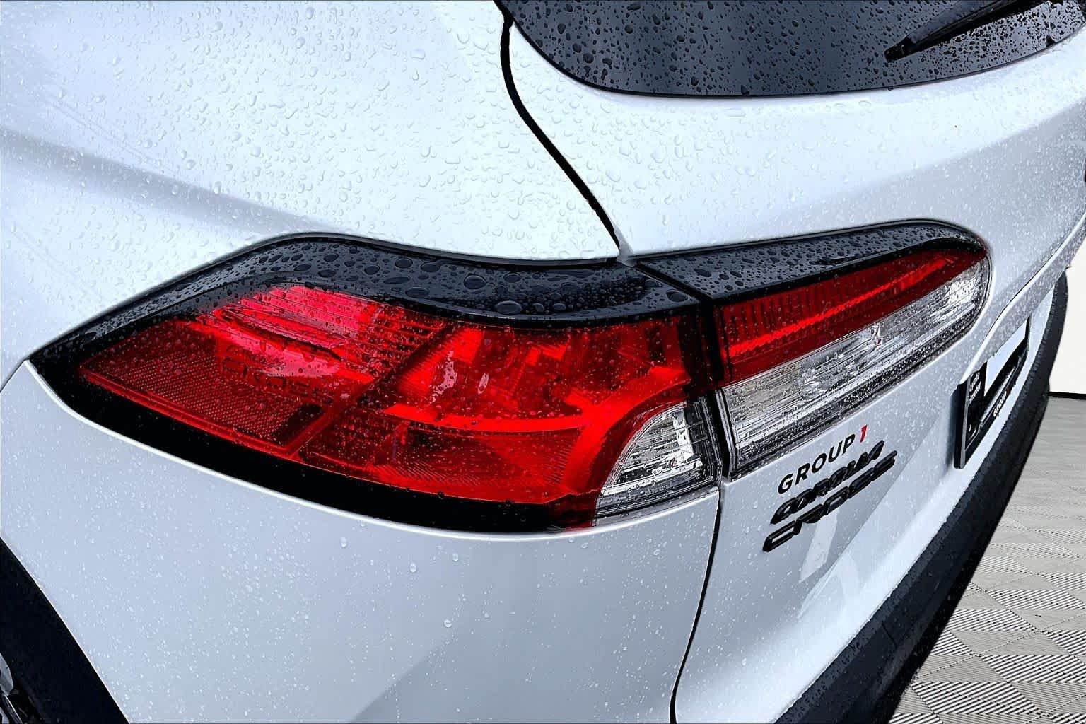 Used 2024 Wind Chill Pearl Toyota Hybrid SE image 29