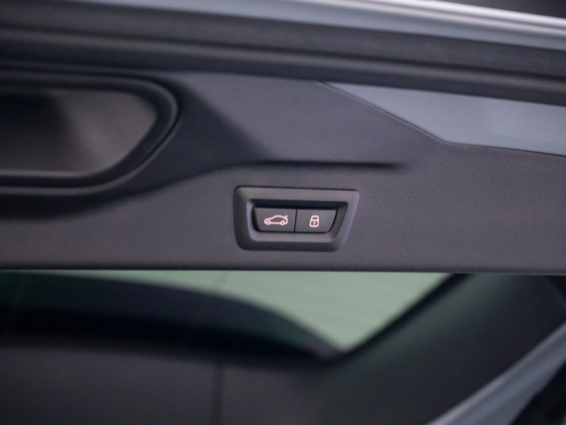 Certified Used 2025 Gray BMW M60i image 37