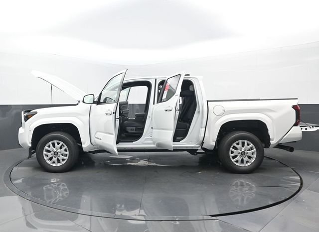New 2026 Ice Cap Toyota SR5 image 31