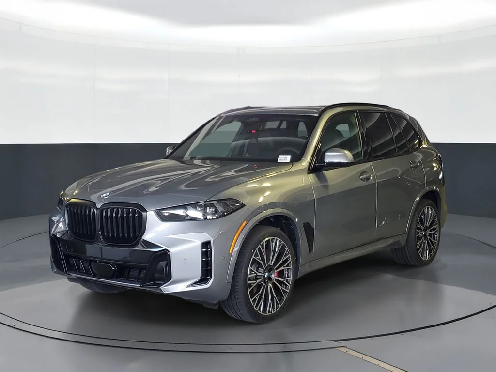 Used 2026 Gray BMW sDrive40i image 1