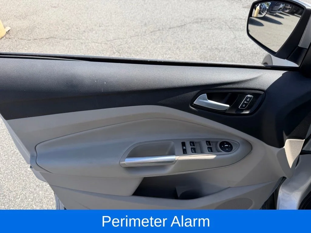 Used 2016 Silver Ford SE image 24