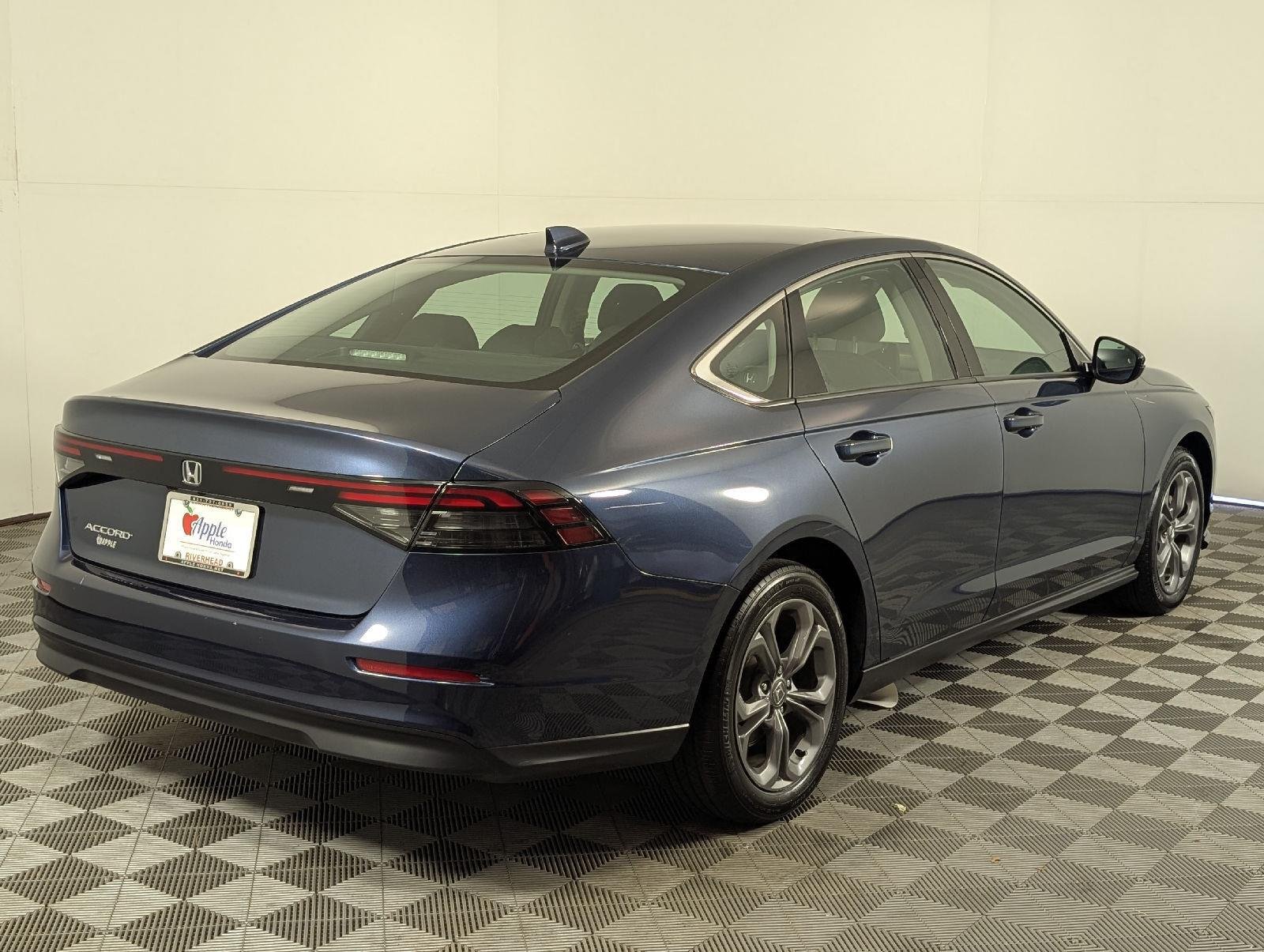 2024 Honda Accord EX - Photo 6