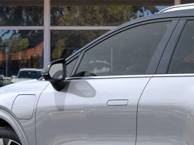 2025 Chevrolet Equinox EV LT - Photo 12