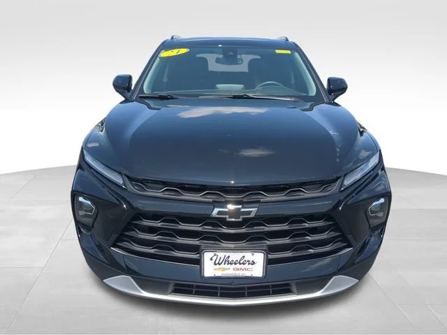 Used 2024 Black Chevrolet 2LT image 10