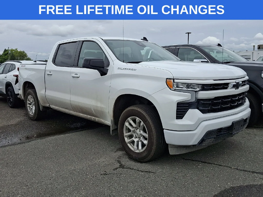 Used 2026 Summit White Chevrolet RST image 1