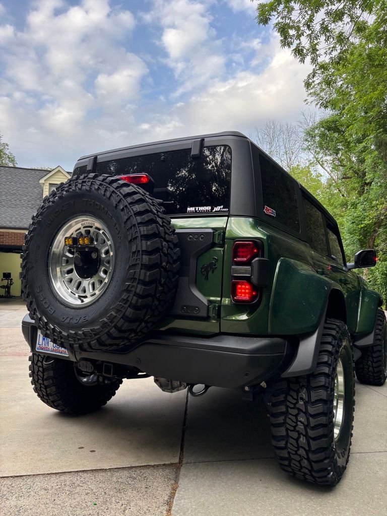 Used 2022 Green Metallic Ford Raptor image 4