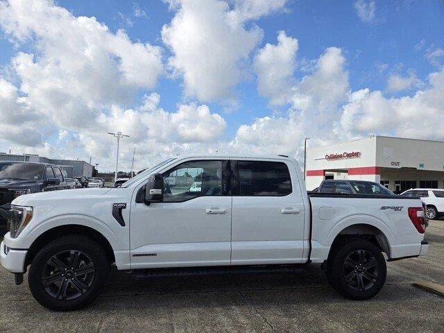 Used 2023 Star White Metallic Tri-Coat Ford LARIAT image 2