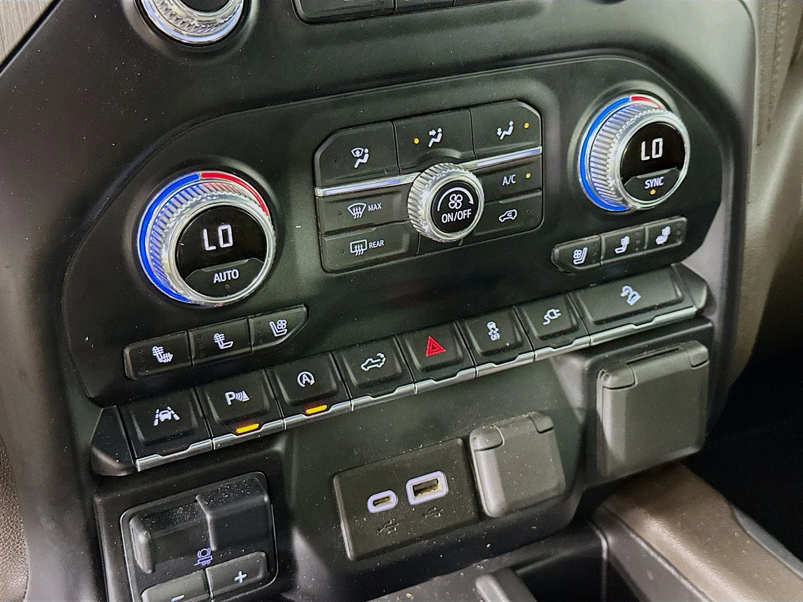 Used 2020 Steel Metallic GMC Denali image 17