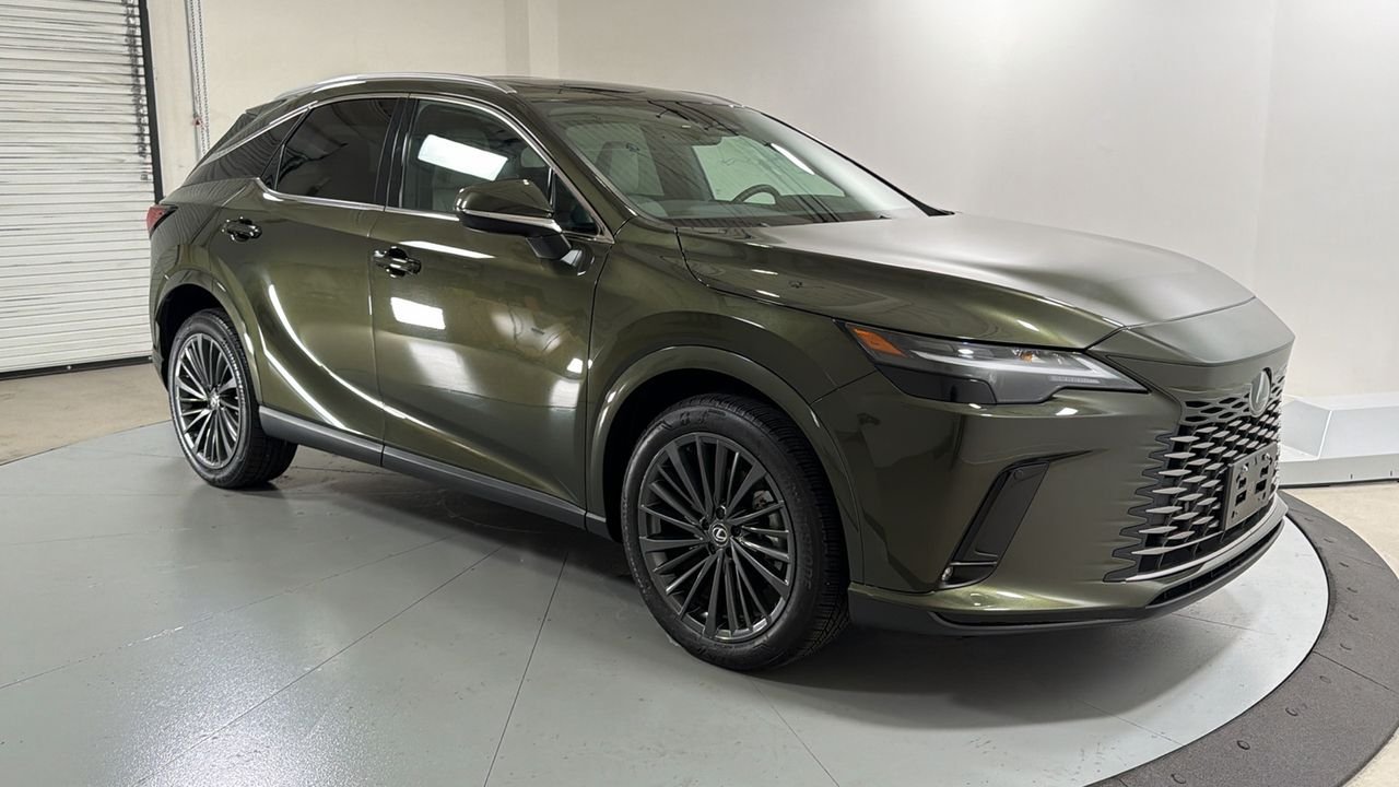 Used 2025 Green Lexus 350h Premium image 3