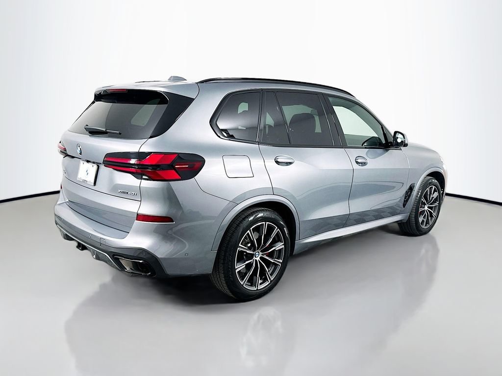 Used 2024 Skyscraper Grey Metallic BMW xDrive40i image 5