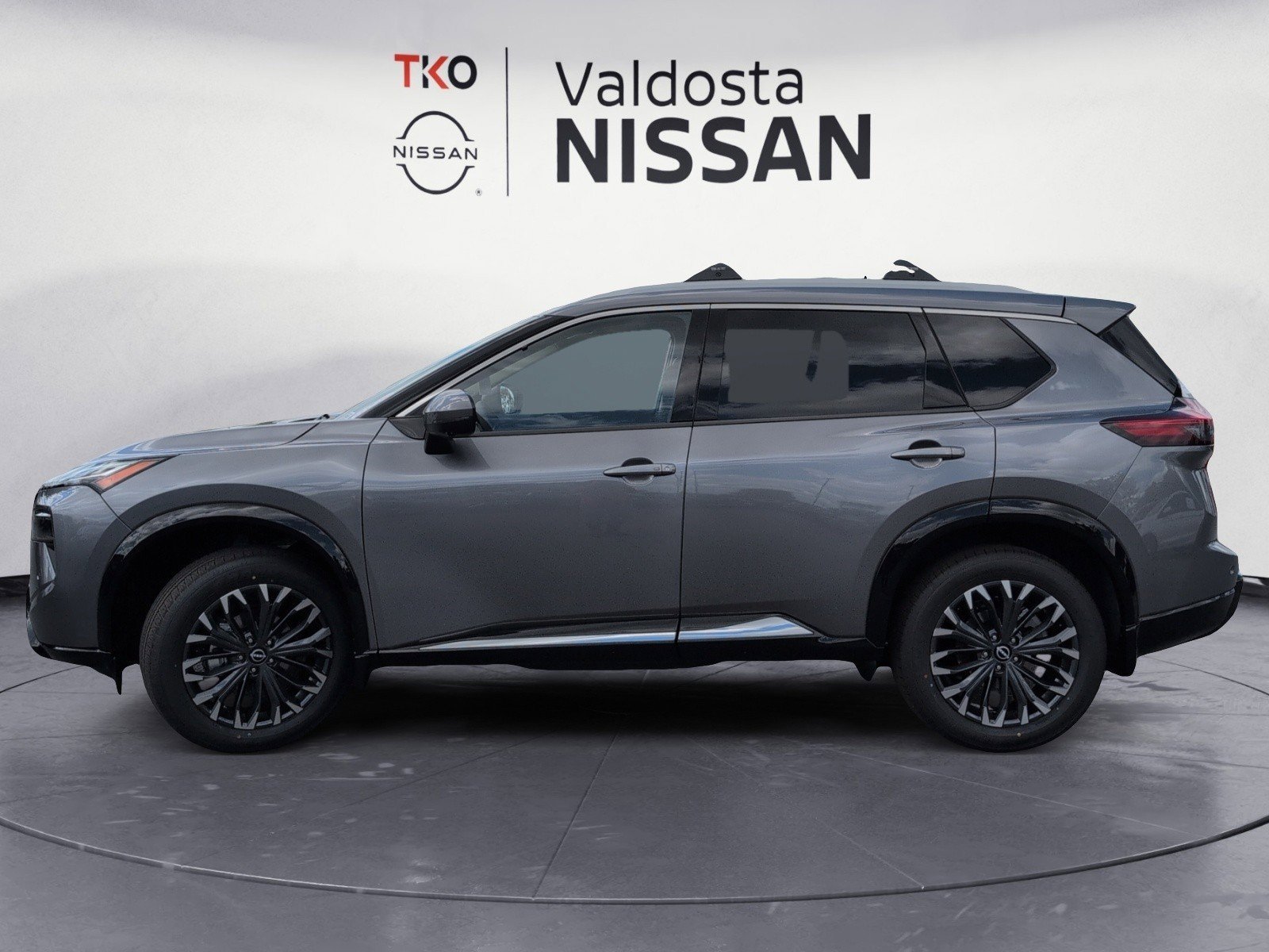 New 2026 Gun Metallic Nissan Platinum image 10