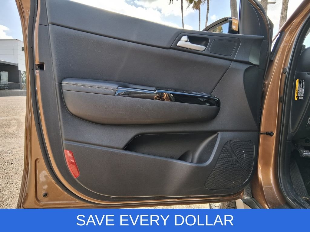 Used 2018 Brown Kia EX image 7