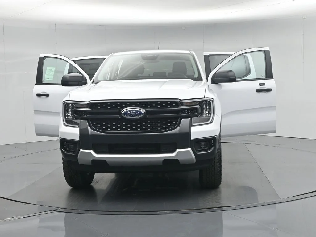 New 2026 Oxford White Ford XLT image 29