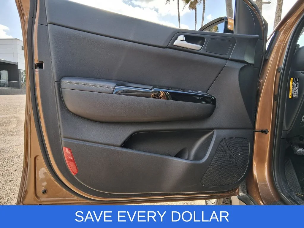 Used 2018 Brown Kia EX image 7
