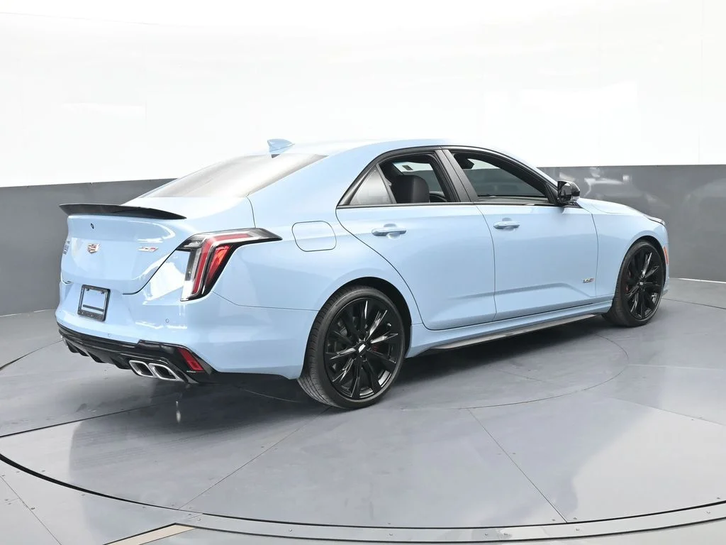Used 2025 Drift Metallic Cadillac V-Series image 5