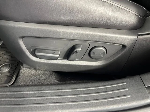 New 2026 Wind Chill Pearl Mazda Premium AWD image 16