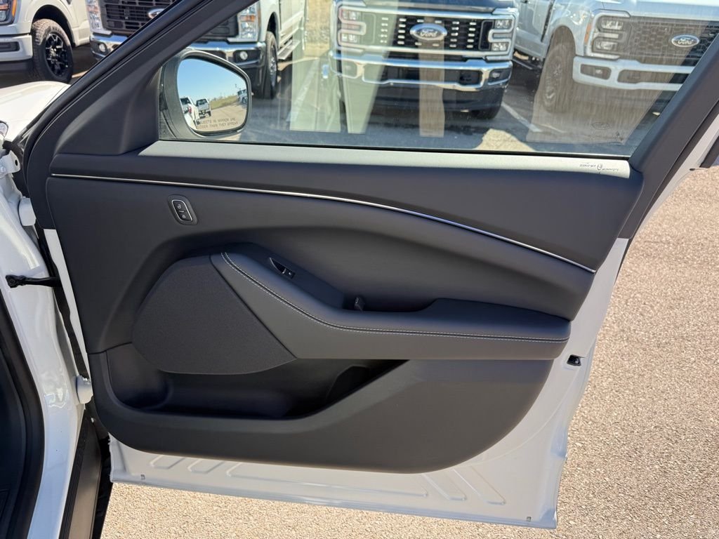 2026 Ford Mustang Mach-E Select - Photo 19