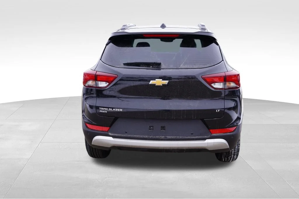 New 2026 Mosaic Black Metallic Chevrolet LT image 5
