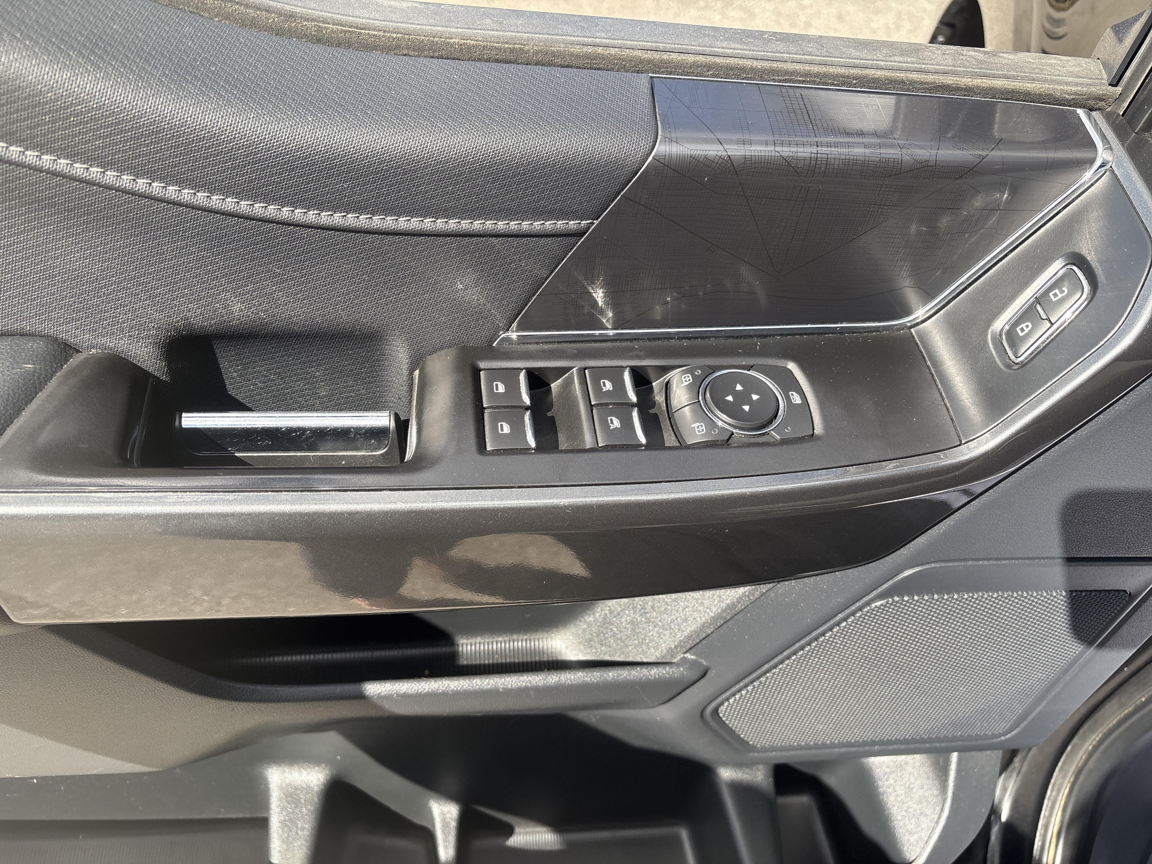 Used 2022 Agate Black Metal Ford XLT image 10