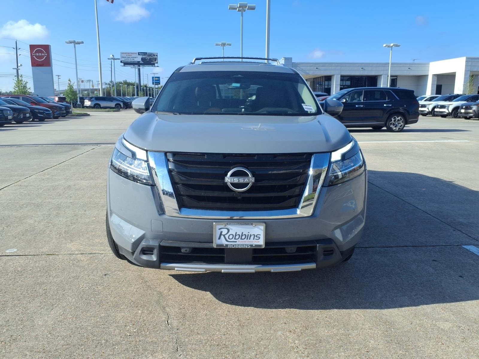 2023 Nissan Pathfinder Platinum  at Robbins Nissan