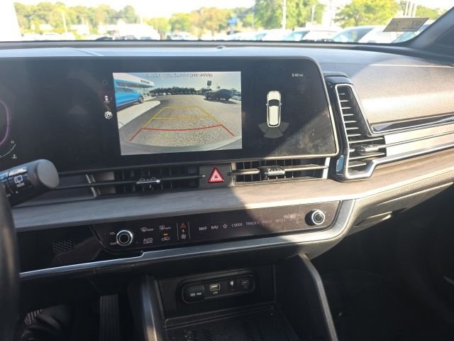 Used 2023 Black Kia X-Line image 20