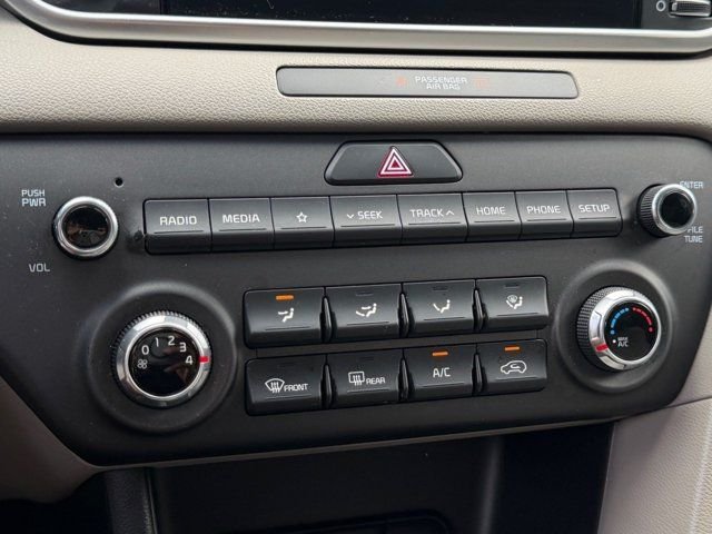 Used 2022 Red Kia LX image 22