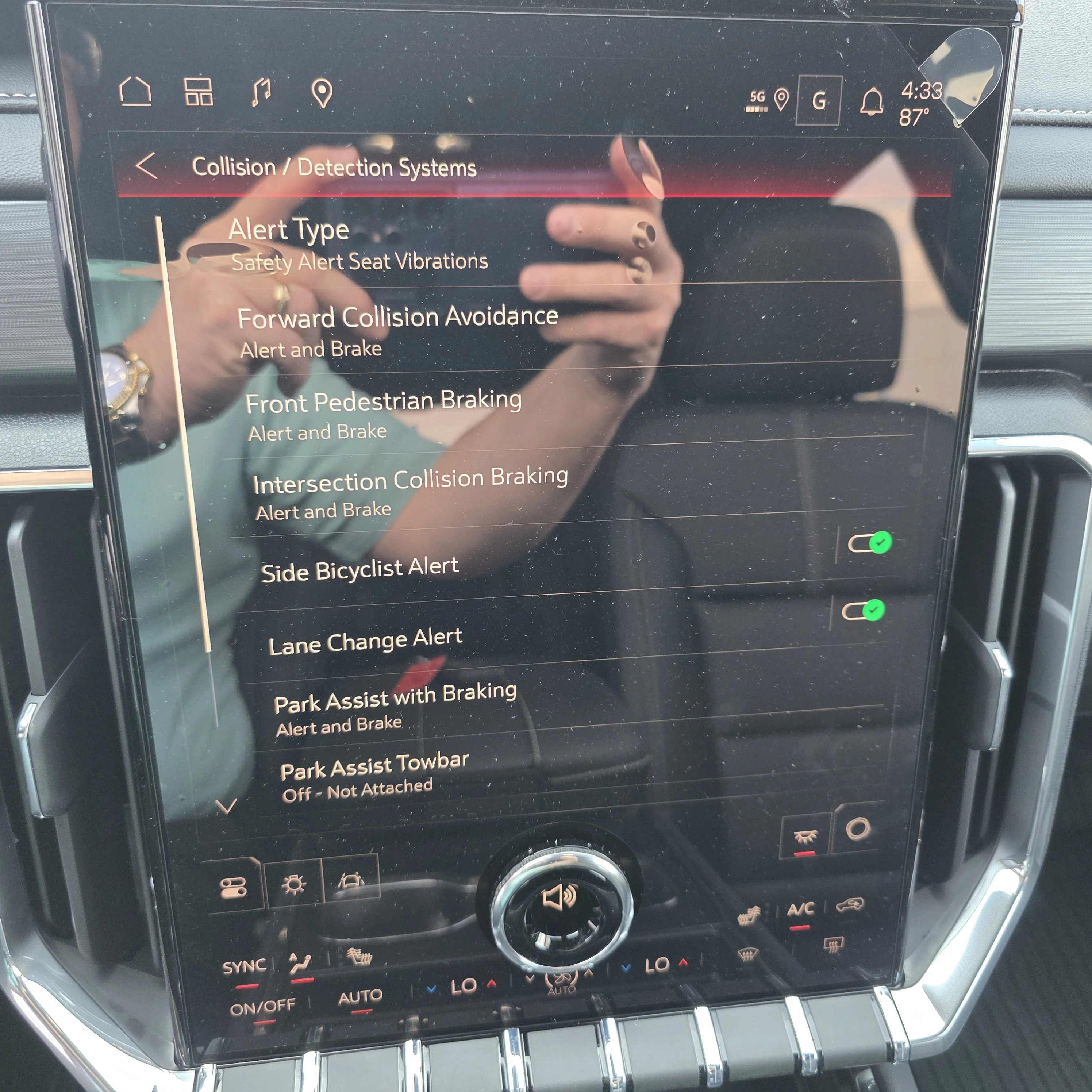 2026 GMC Acadia Elevation - Photo 14