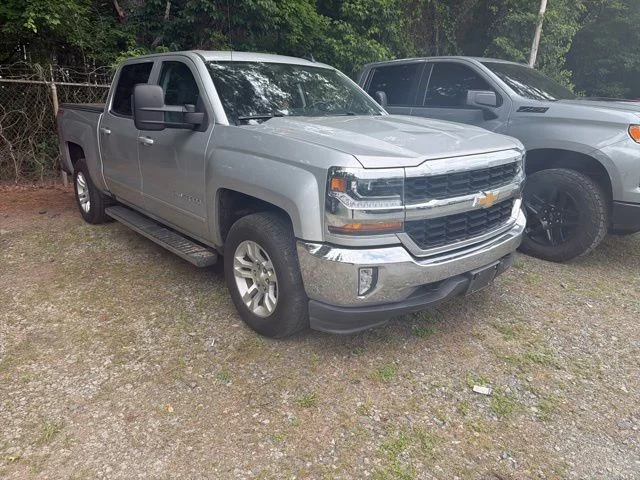 Used 2018 Silver Chevrolet LT image 6