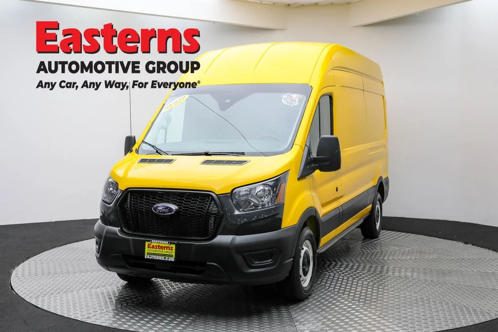 Used 2021 Yellow Ford Base image 1