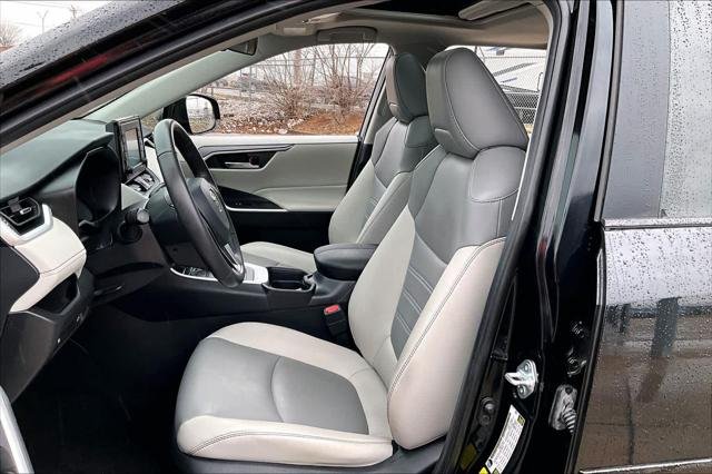 Certified Used 2021 MIDNIGHT BLACK METALLIC Toyota  image 8