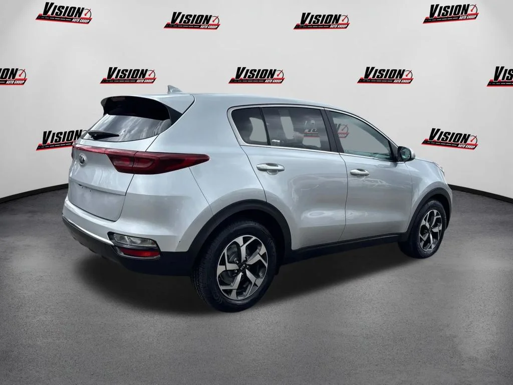 Used 2022 Silver Kia LX image 5