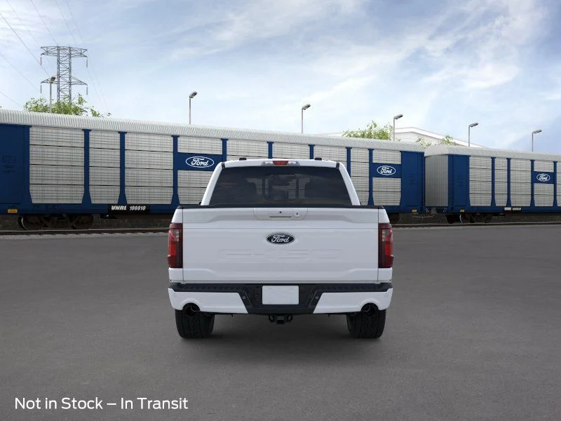 New 2026 Oxford White Ford XLT image 5