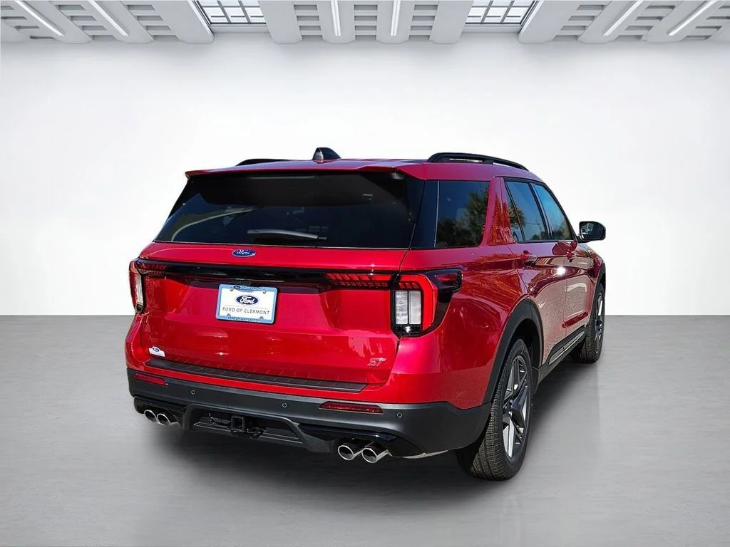 New 2026 Rapid Red Metallic Tinted Clearcoat Ford ST image 5