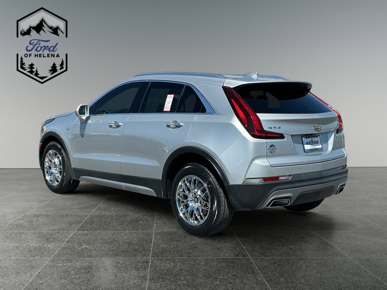Used 2020 Radiant Silver Metallic Cadillac FWD Premium Luxury image 3