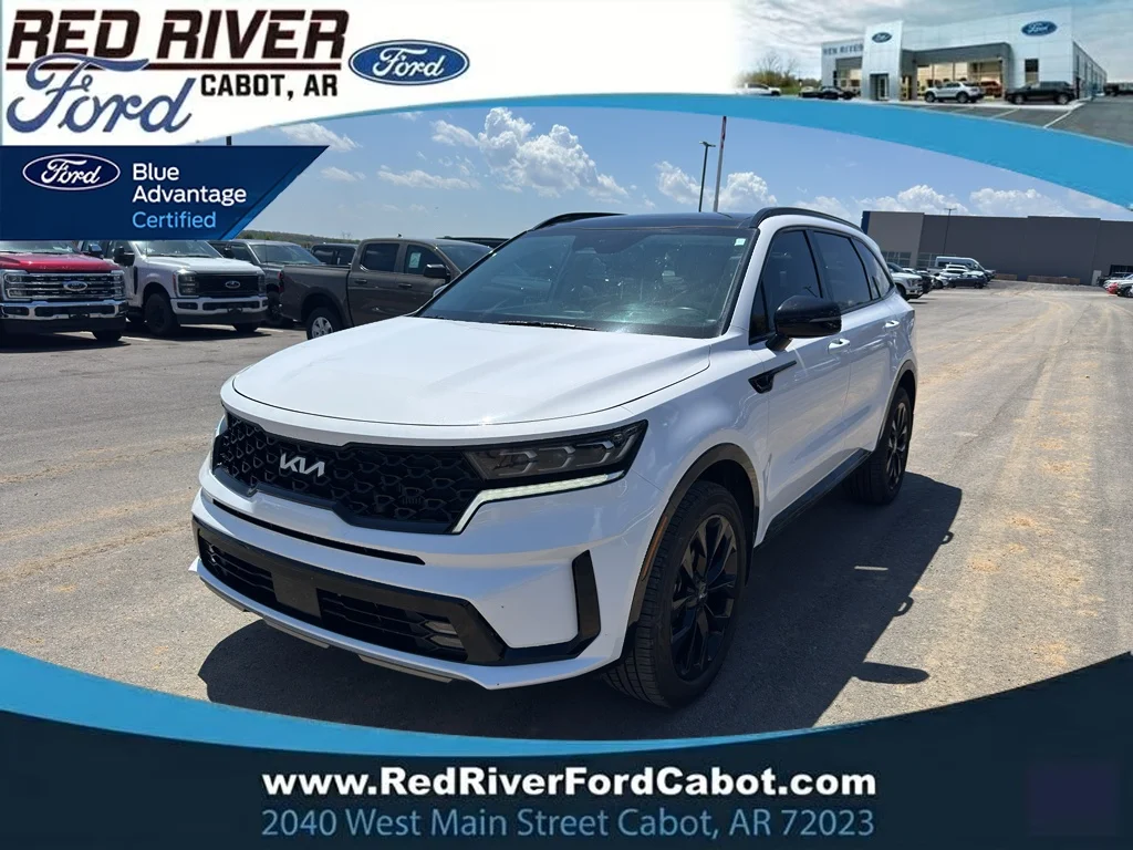 Used 2023 Glacial White Pearl Kia SX image 1
