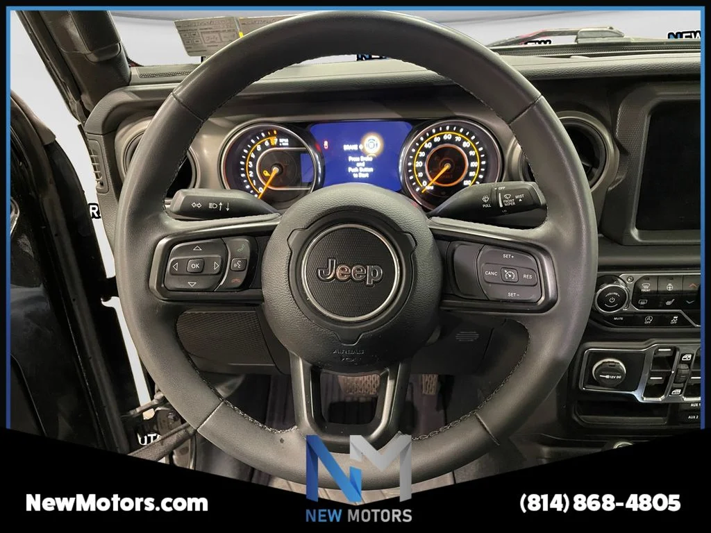 Used 2023 Black Clearcoat Jeep Sport S image 12