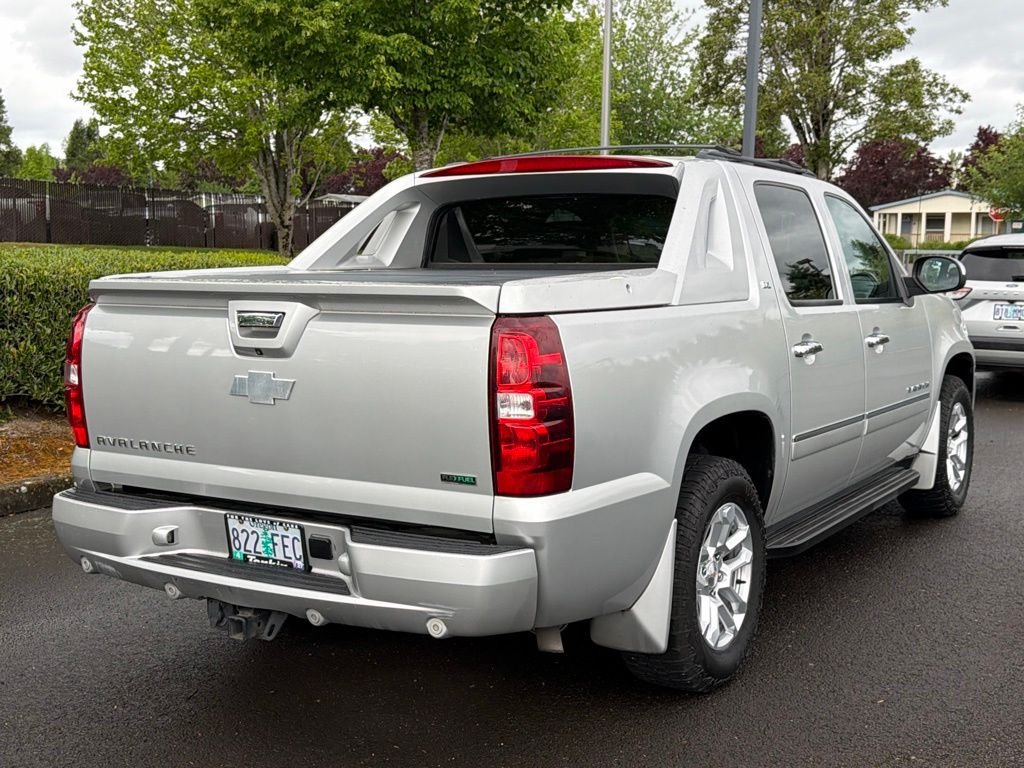 Used 2011 Sheer Silver Metallic Chevrolet LTZ image 5