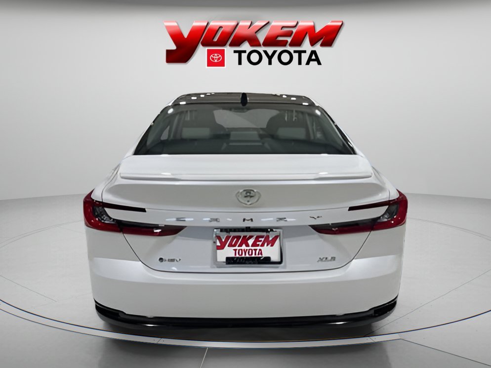 Used 2025 White Toyota XLE image 4
