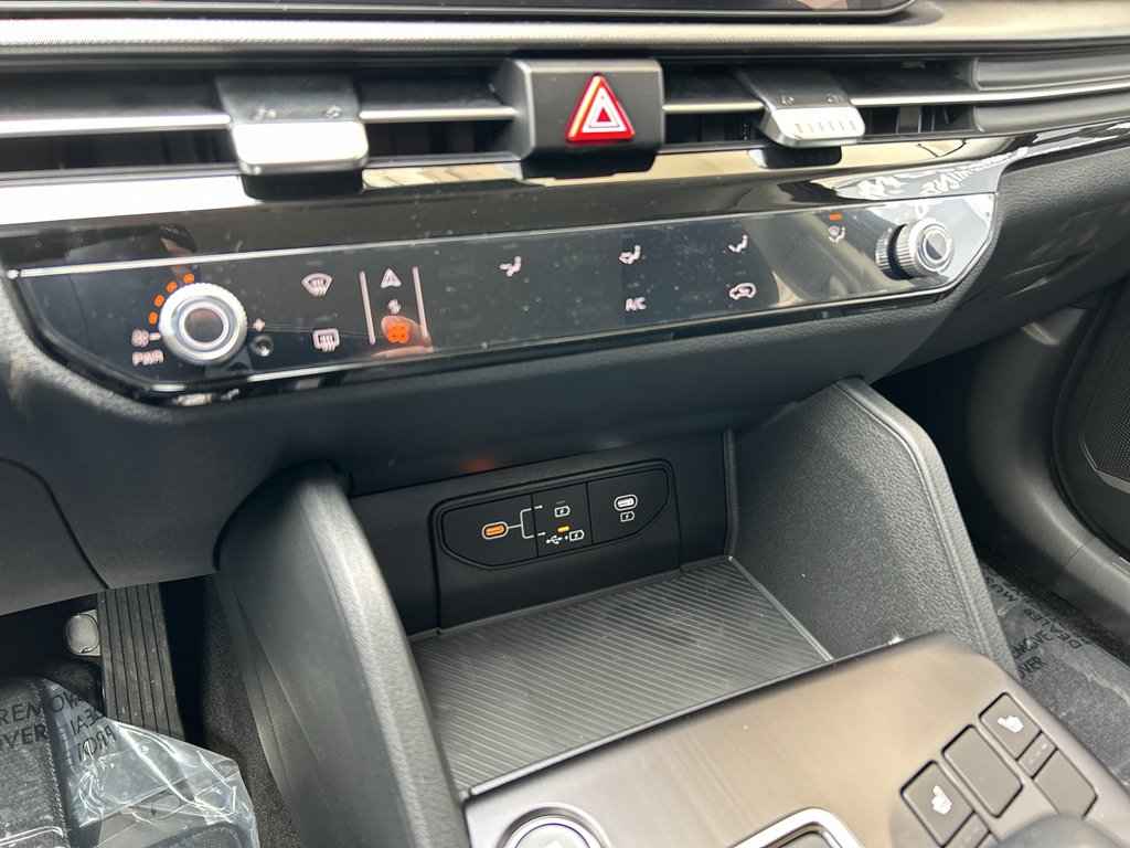 New 2026 Fusion Black Kia LX image 22