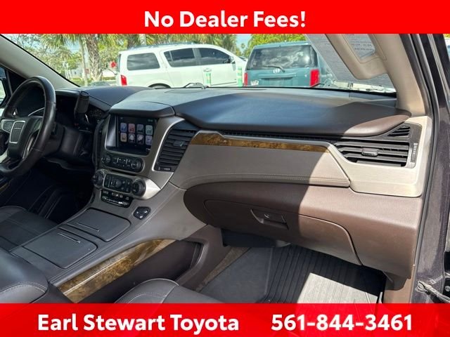 Used 2017 Silver GMC Denali image 40