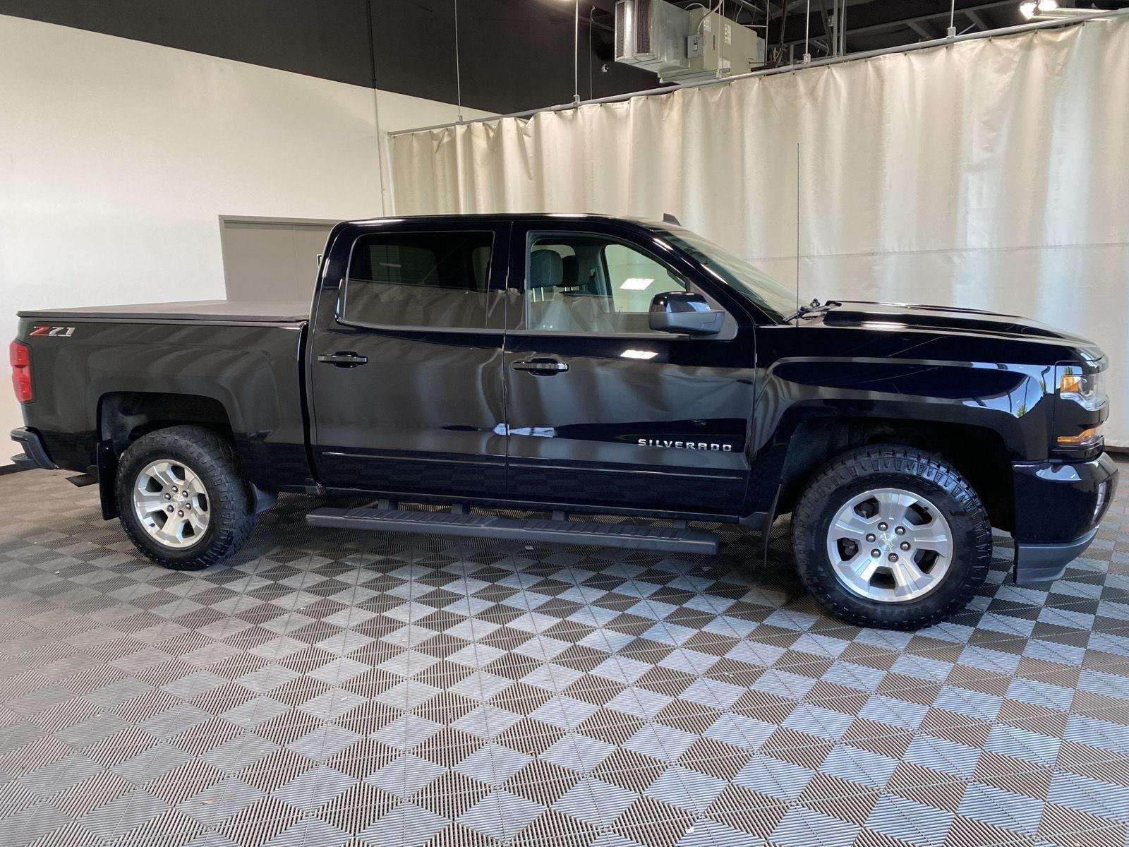 Used 2018 Black Chevrolet LT image 16