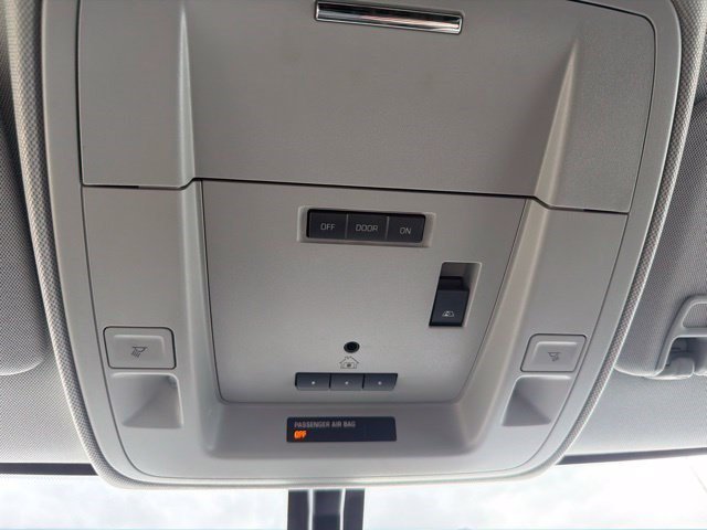 Used 2018 Summit White Chevrolet LTZ image 29