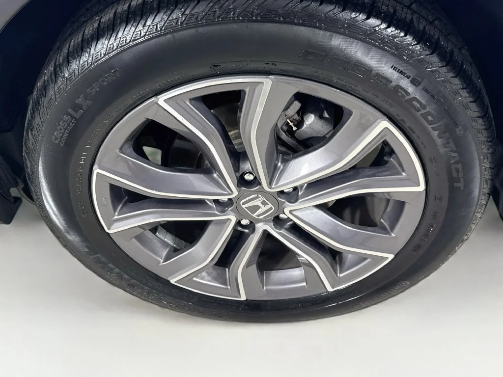 Certified Used 2021 White Honda Touring image 40