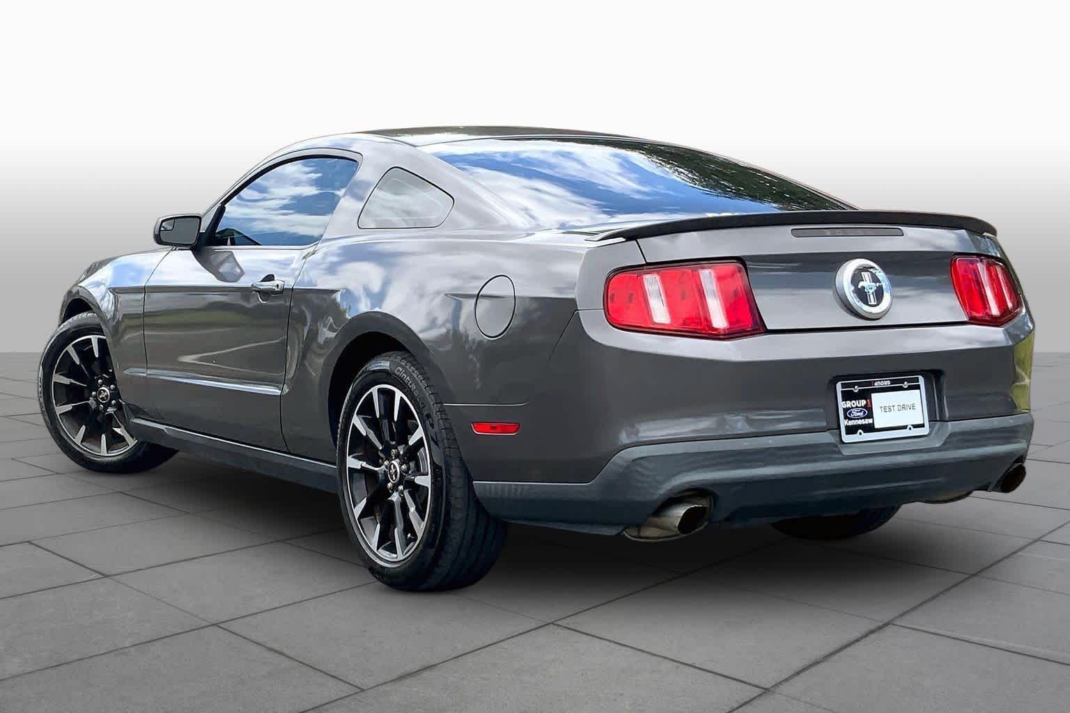 Used 2011 Sterling Gray Clearcoat Metallic Ford V6 image 10