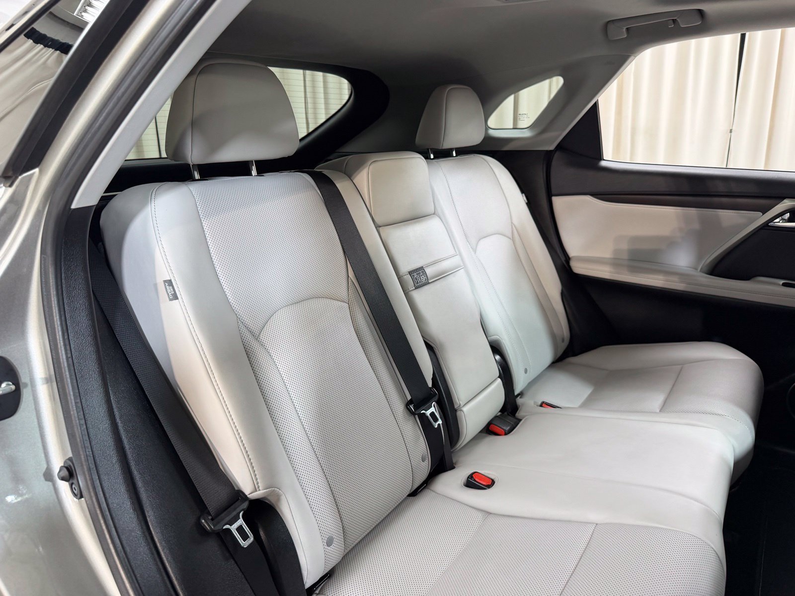 Used 2022 Silver Lexus 350 image 44