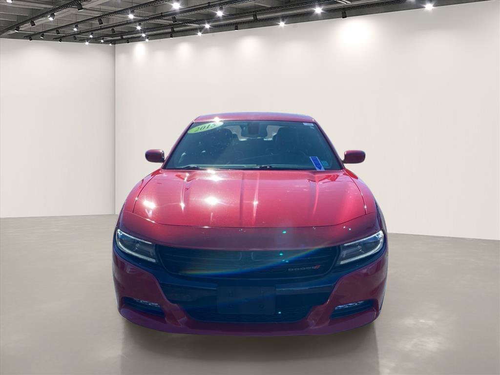 Used 2015 Redline Red Tricoat Pearl Dodge SXT image 2