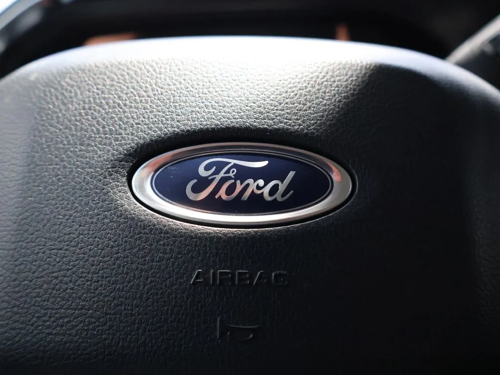 Certified Used 2024 Oxford White Ford Lariat image 28