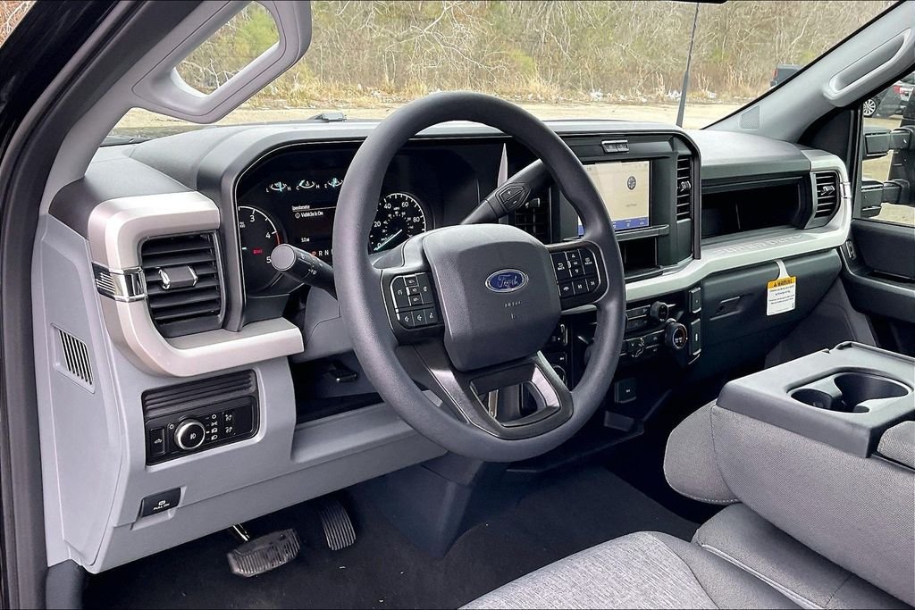 New 2026 Ford Super Duty F-250 XL 4D Crew Cab